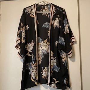 Kimono style shirt